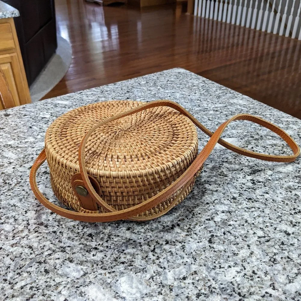 Small Woven Rattan Circle basket bag, Black and White Floral interior, pockets